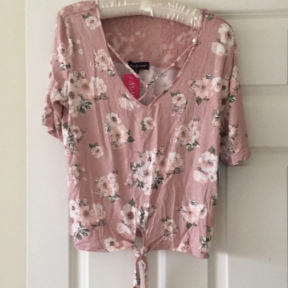 New w tags tie tee shirt